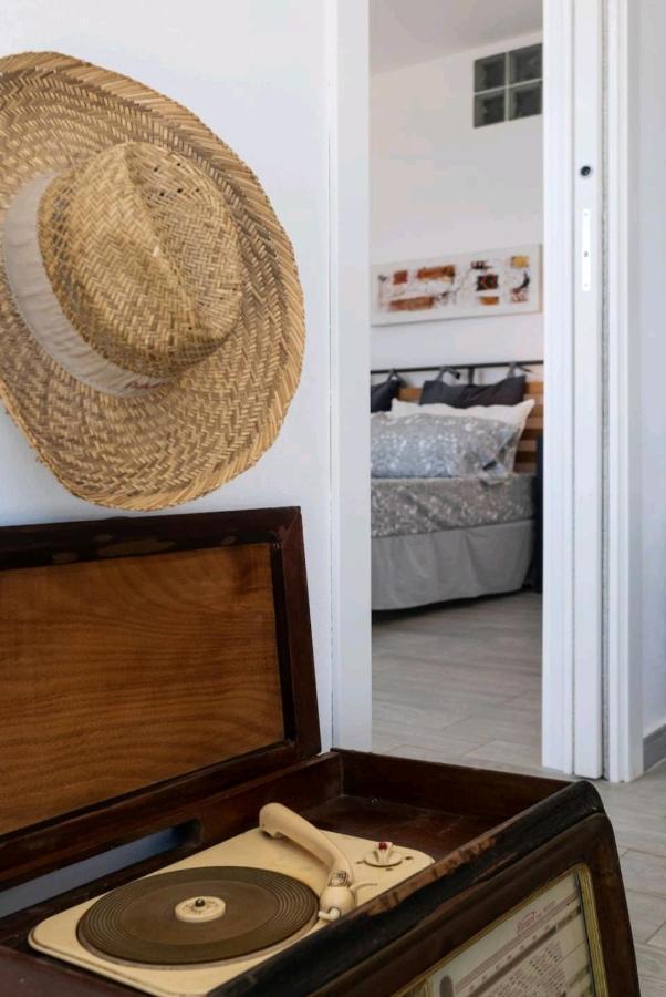 Villa'S Apartment On The Beach, Swimming Pool A/C Palermo Buitenkant foto