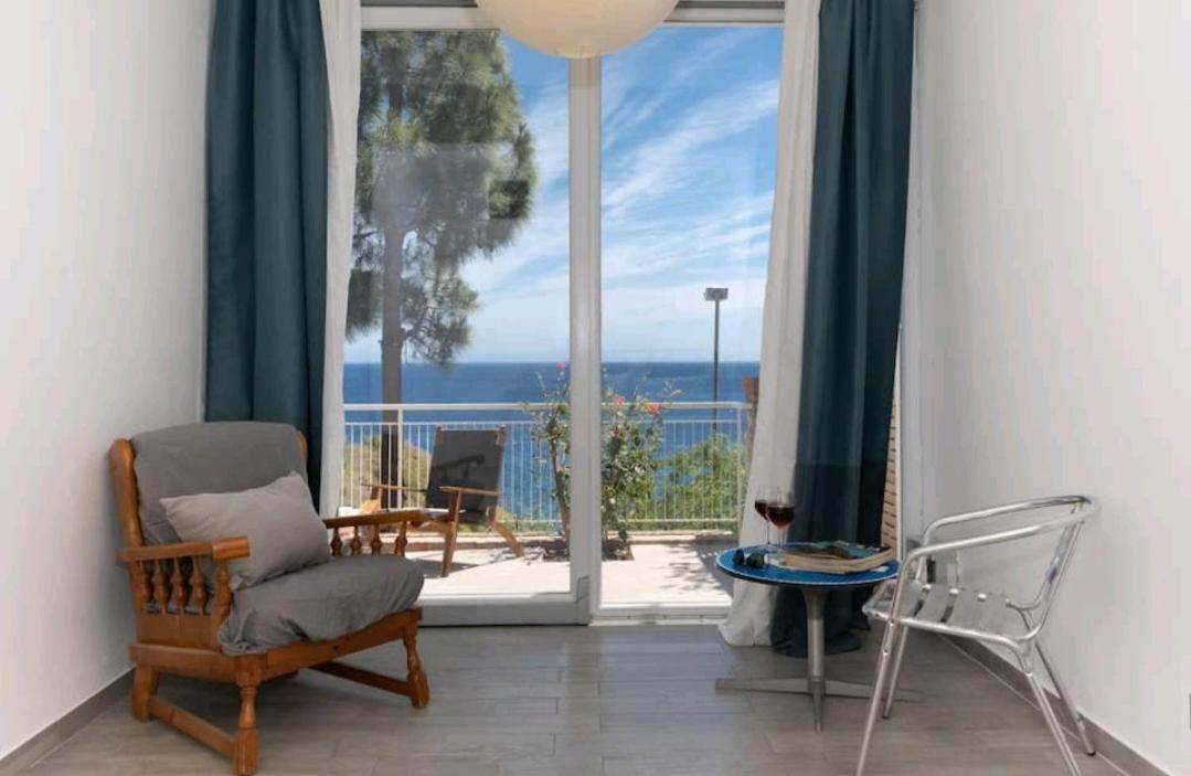 Villa'S Apartment On The Beach, Swimming Pool A/C Palermo Buitenkant foto
